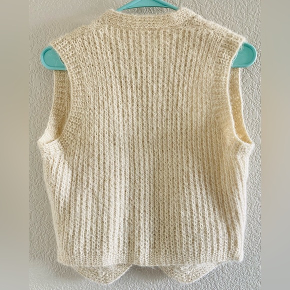 🅾️SOLD🅾️Mens Medium Sweater Vest Alpaca Wool Button Cream Ivory Squirrels Yarn - Picture 11 of 12